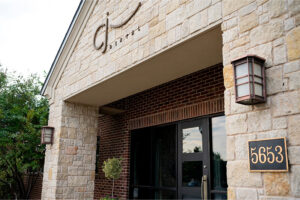 Office Exterior | Oklahoma City OK | CJ Dental Studio